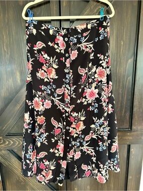 LOFT Black Floral Button-Front A-Line Skirt with Pink and Blue Blossoms